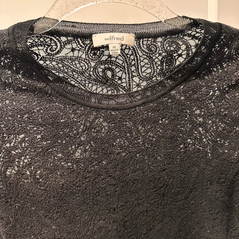 Wilfred black long sleeve XS lace sweater